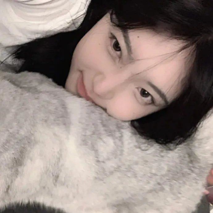 葛妮斯派特洛之风情万种